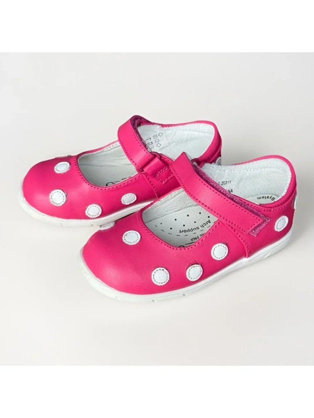 FOOTMATES Girls Dottie Hot Pink Leather Mary Jane style Size 5 W/Box And Insoles